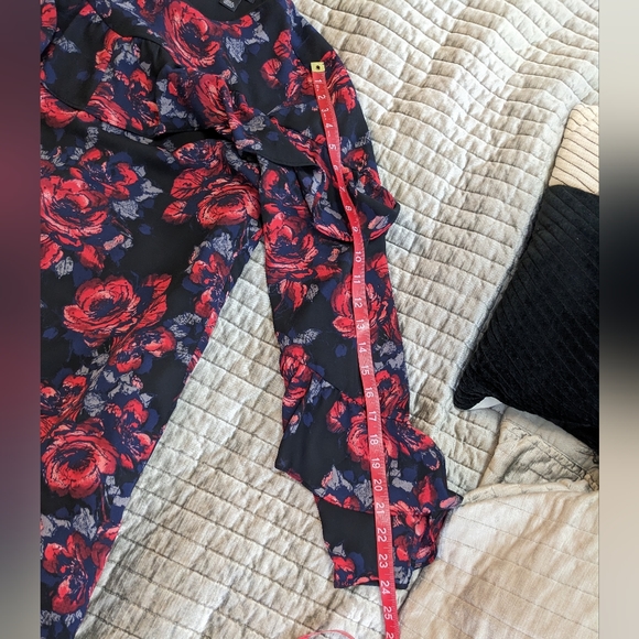 Halogen Floral Ruffled Long Bell Sleeve Shift Dress Size Medium - Picture 6 of 9